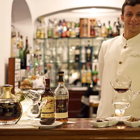 Atlantic & Ξενοδοχείο